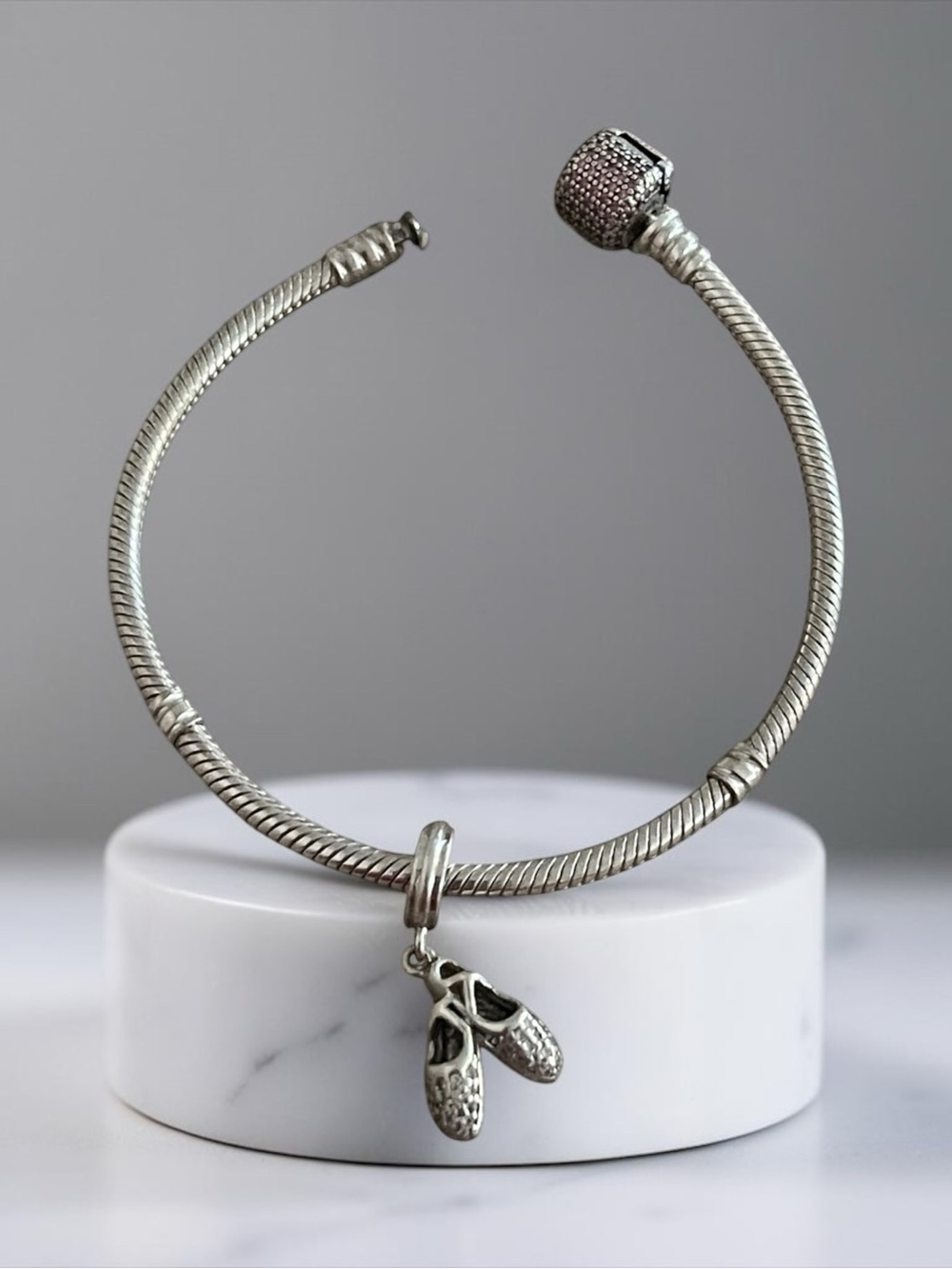 Vintage Pandora Silver Ballet Slipper Charm Bangle - Silver